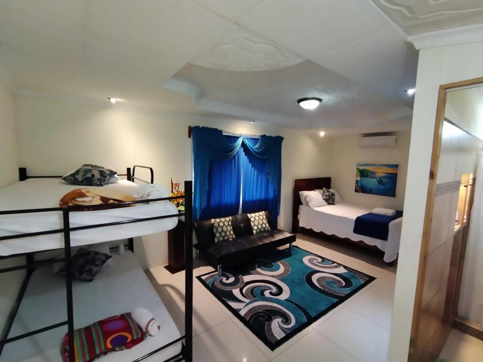 Hospedaje La Galerie Ciudad Cortés Habitación foto