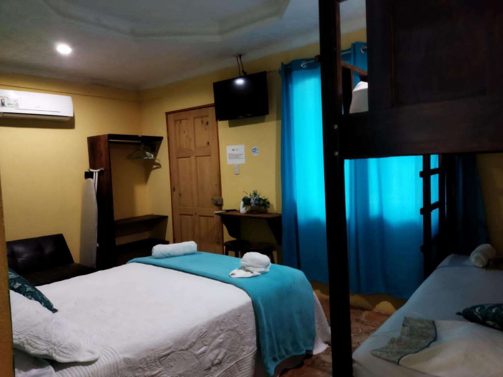 Hospedaje La Galerie Ciudad Cortés Habitación foto