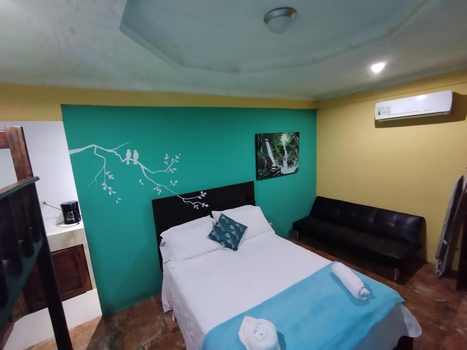 Hospedaje La Galerie Ciudad Cortés Habitación foto